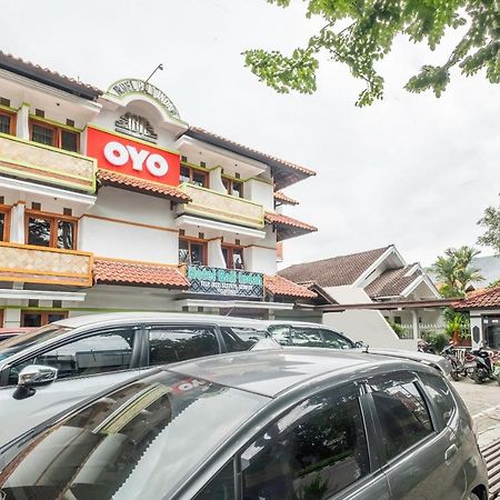 Oyo 1945 Hotel Bali Indah Bandung Exterior photo